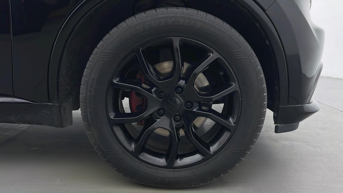 DODGE DURANGO-Right Front Tyre