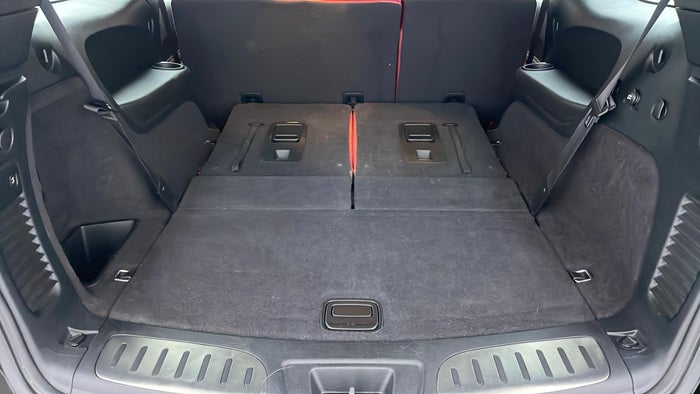 DODGE DURANGO-Boot Inside View