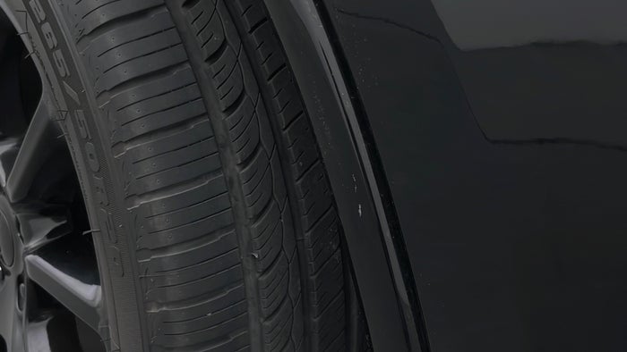 DODGE DURANGO-Bumper Rear Scratch