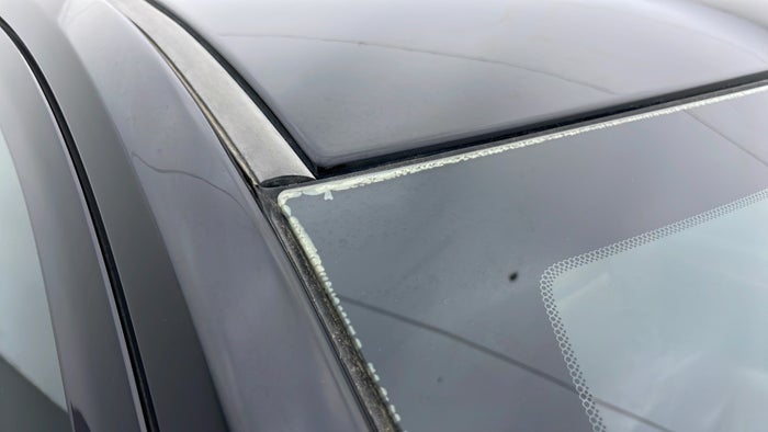 DODGE DURANGO-Windshield Front Air Bubbles
