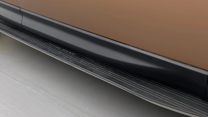 LAND ROVER RANGE ROVER SPORT-Running Board RHS Scratch