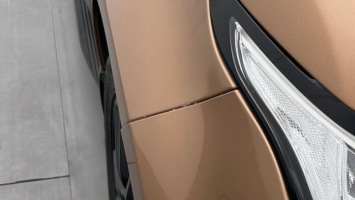 LAND ROVER RANGE ROVER SPORT-Bumper Front Misaligned