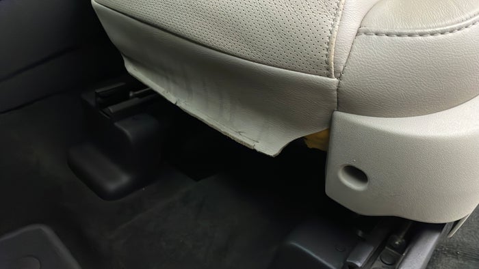 FORD EXPLORER-Seat LHS Front Cover Torn