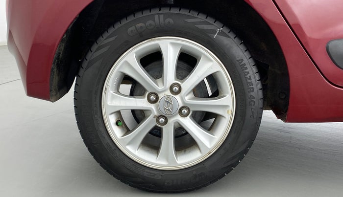 2015 Hyundai Grand i10 ASTA 1.2 AT VTVT, Petrol, Automatic, 65,802 km, Right Rear Wheel
