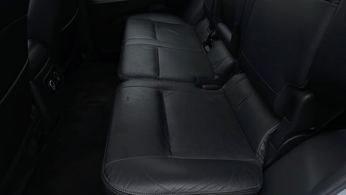MITSUBISHI PAJERO-Seat 2nd row LHS Depressed/Pressure Mark
