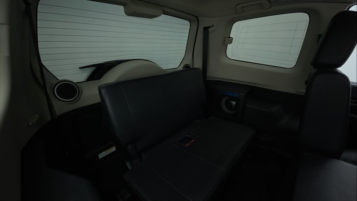 MITSUBISHI PAJERO-Third Seat Row
