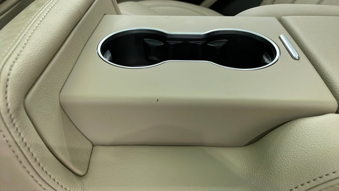 LAND ROVER RANGE ROVER SPORT-Centre Console Cup holder Scratch