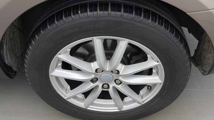 LAND ROVER RANGE ROVER SPORT-Tyre LHSRear Dry Crack