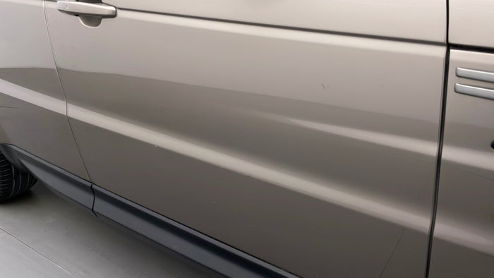 LAND ROVER RANGE ROVER SPORT-Door Exterior RHS Front Scratch
