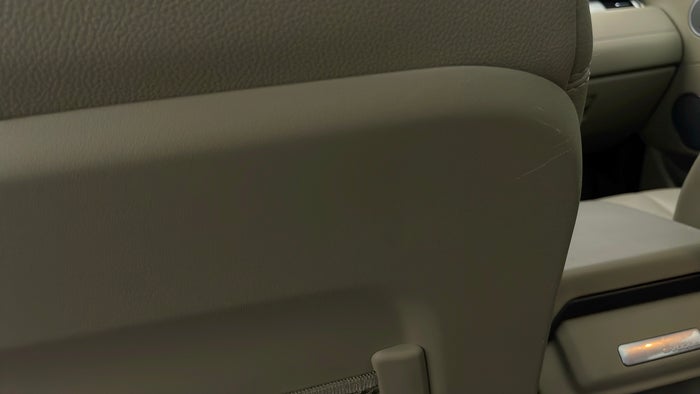 LAND ROVER RANGE ROVER EVOQUE-Seat LHS Front Scratch