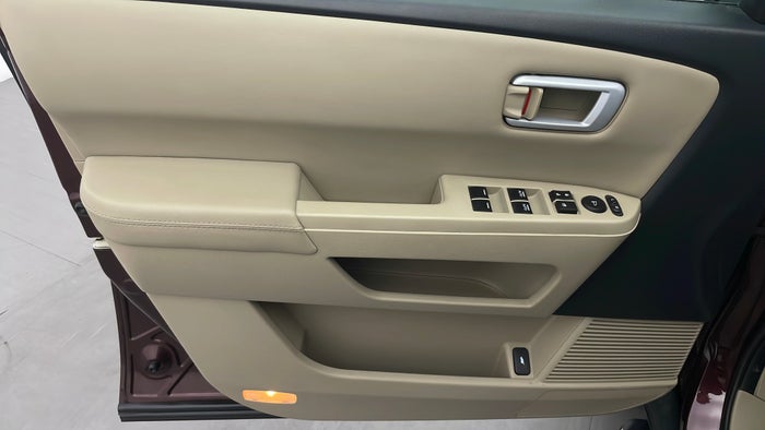 HONDA PILOT-Driver Side Door Panels Controls