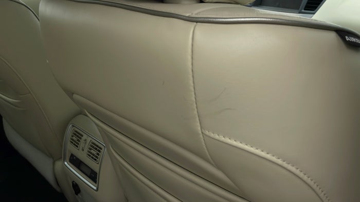 INFINITI QX60-Seat RHS Front Stain