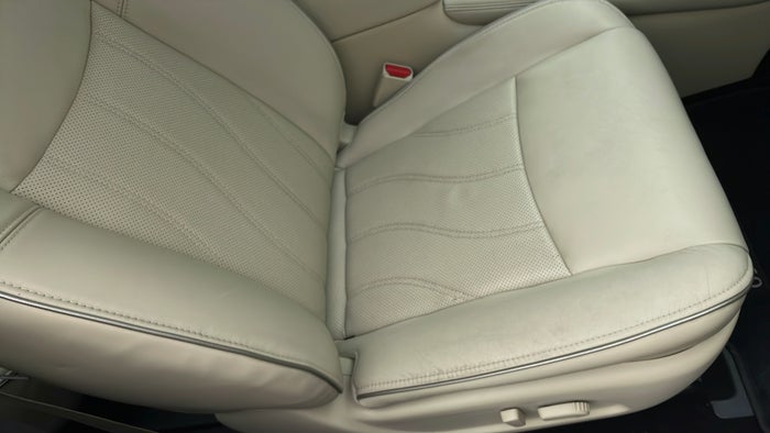 INFINITI QX60-Seat RHS Front Faded