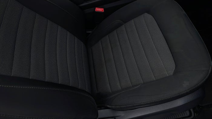 FORD EDGE-Seat RHS Front Faded