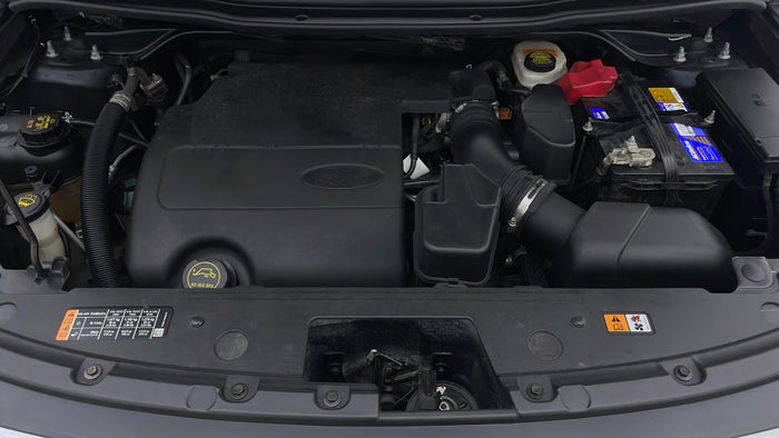 FORD EXPLORER-Engine Bonet View
