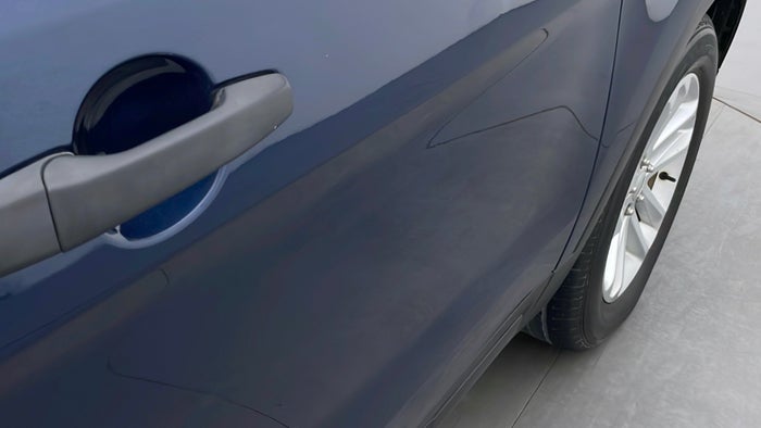 FORD EXPLORER-Door Exterior RHS Front Scratch