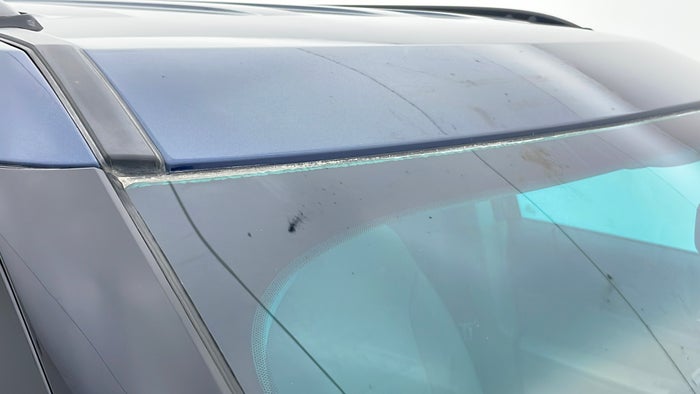 FORD EXPLORER-Windshield Front Air Bubbles