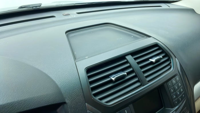 FORD EXPLORER-Dashboard Trim Faded