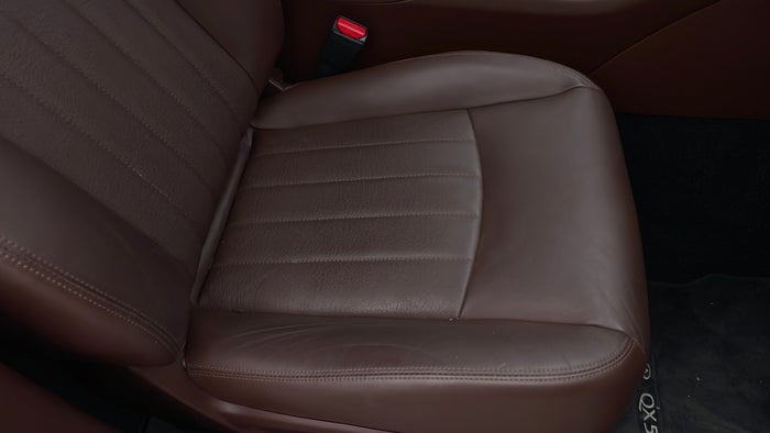 INFINITI QX50-Seat RHS Front Depressed/Pressure Mark