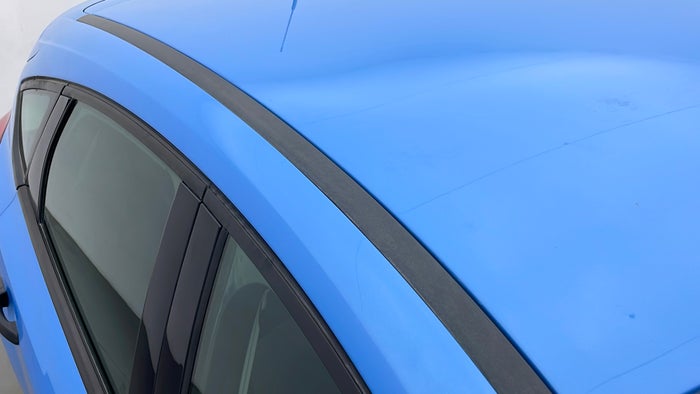 FORD FOCUS-Roof Rail RHS Faded