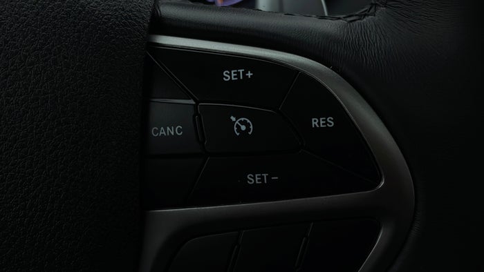 JEEP GRAND CHEROKEE-Cruise Control