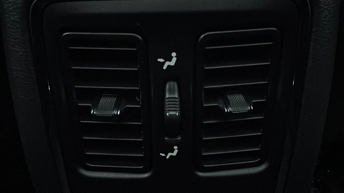 JEEP GRAND CHEROKEE-Rear AC Vents