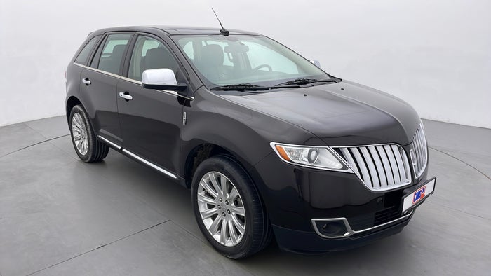 LINCOLN MKX-Right Front Diagonal (45- Degree) View