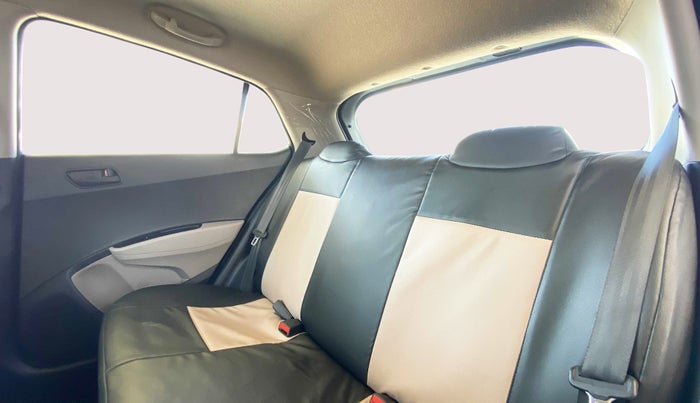 2020 Hyundai Grand i10 MAGNA 1.2 VTVT, Petrol, Manual, 10,875 km, Right Side Rear Door Cabin