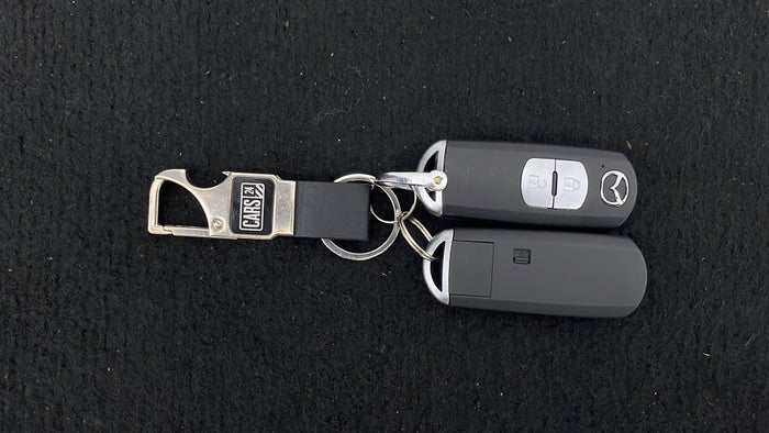 MAZDA CX 5-Key Close-up