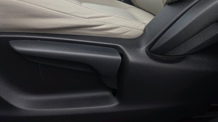 MAZDA CX 5-Driver Side Adjustment Panel