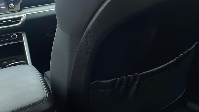 KIA K5-Seat RHS Front Scratch