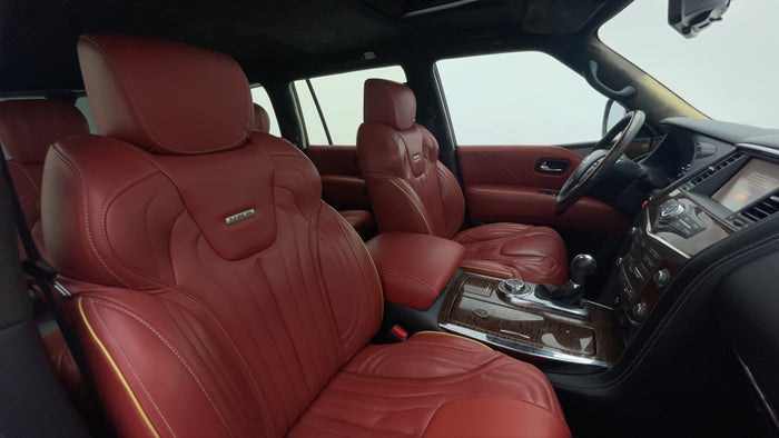 NISSAN PATROL-Right Side Front Door Cabin View