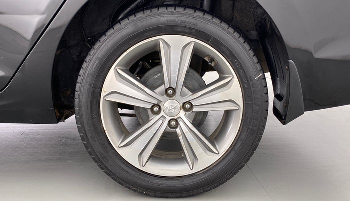 2018 Hyundai Verna 1.6 SX VTVT, Petrol, Manual, 77,903 km, Left Rear Wheel