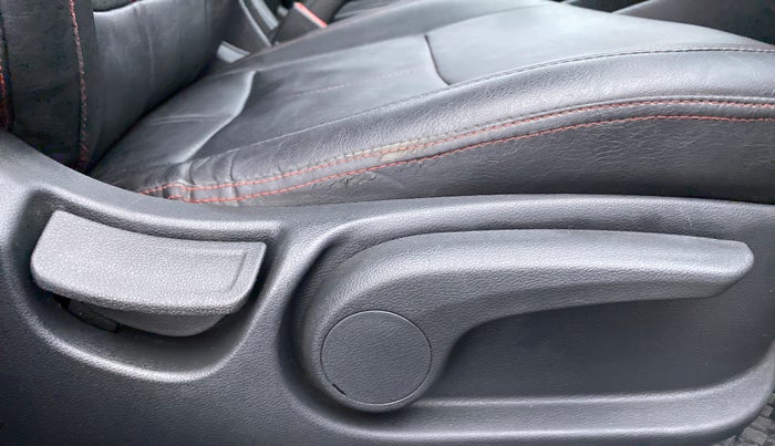 2018 Hyundai Verna 1.6 SX VTVT, Petrol, Manual, 77,903 km, Driver Side Adjustment Panel