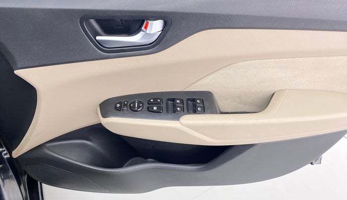 2018 Hyundai Verna 1.6 SX VTVT, Petrol, Manual, 77,903 km, Driver Side Door Panels Control