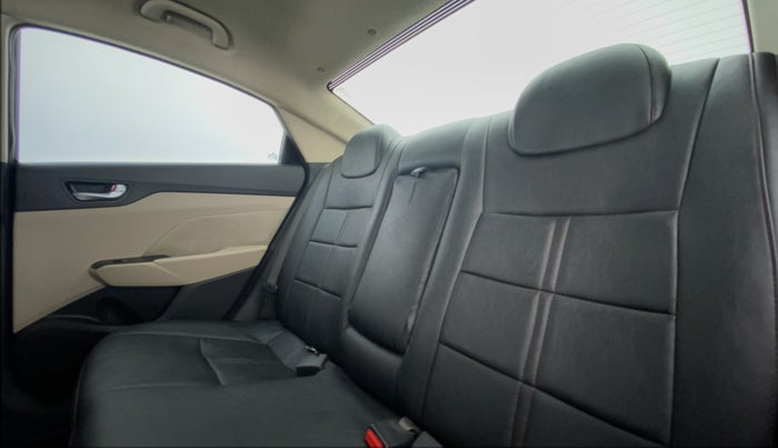 2018 Hyundai Verna 1.6 SX VTVT, Petrol, Manual, 77,903 km, Right Side Rear Door Cabin