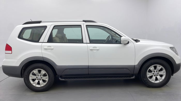 KIA MOHAVE-Right Side View