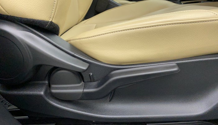 2022 Honda City ZX MT PETROL, Petrol, Manual, 4,995 km, Driver Side Adjustment Panel
