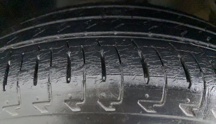 2017 Maruti IGNIS DELTA 1.2 K12 AMT, Petrol, Automatic, 22,182 km, Right Rear Tyre Tread