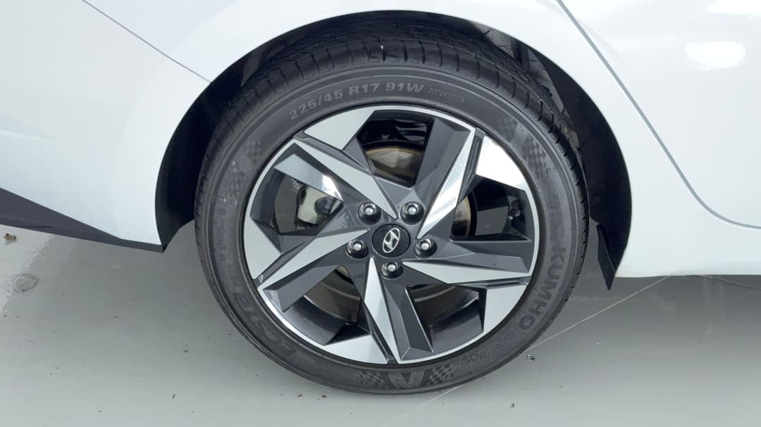 2022 Hyundai i30 Active, Automatic, 17752 km, Right Rear Wheel