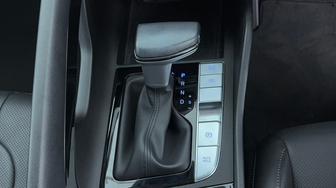 2022 Hyundai i30 Active, Automatic, 17752 km, Gear Lever 