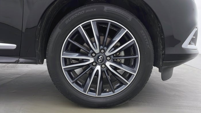INFINITI QX60-Right Front Tyre