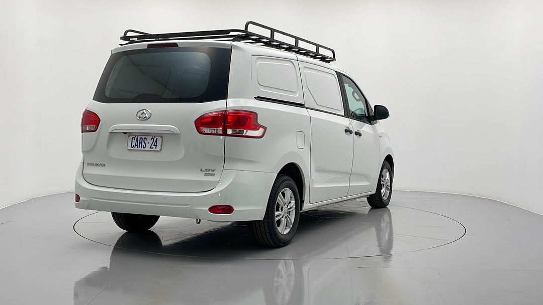 Right Back Diagonal (45- Degree) View