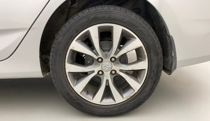 2017 Hyundai Verna 1.6 VTVT SX AT, Petrol, Automatic, 58,359 km, Left Rear Wheel