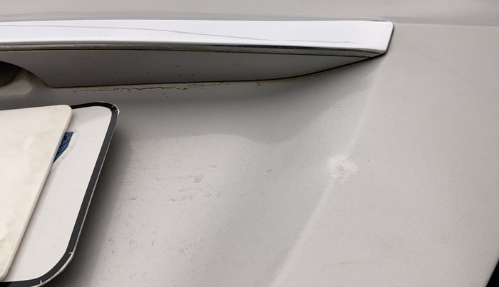 2017 Hyundai Verna 1.6 VTVT SX AT, Petrol, Automatic, 58,359 km, Dicky (Boot door) - Slightly dented