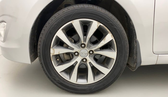 2017 Hyundai Verna 1.6 VTVT SX AT, Petrol, Automatic, 58,359 km, Left Front Wheel