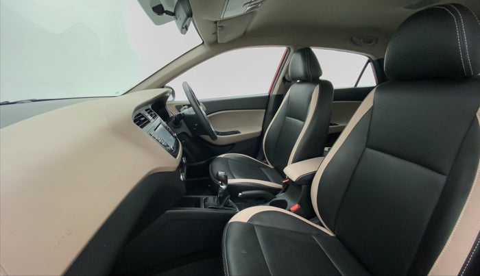 2017 Hyundai Elite i20 ASTA 1.2 (O), Petrol, Manual, 15,972 km, Right Side Front Door Cabin