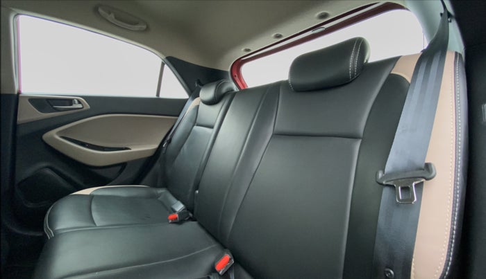 2017 Hyundai Elite i20 ASTA 1.2 (O), Petrol, Manual, 15,972 km, Right Side Rear Door Cabin