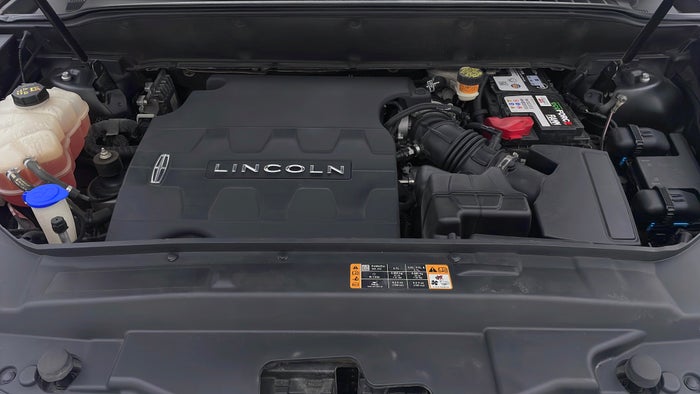 LINCOLN MKX-Engine Bonet View