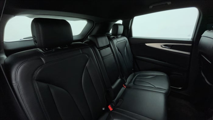 LINCOLN MKX-Right Side Door Cabin View